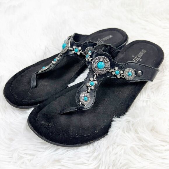 Minnetonka Becca Jeweled Thong Leather Sandals - Picture 1 of 11